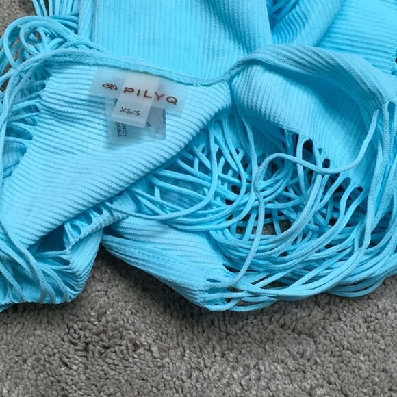 New PILYQ blue coverup. - Picture 9 of 10